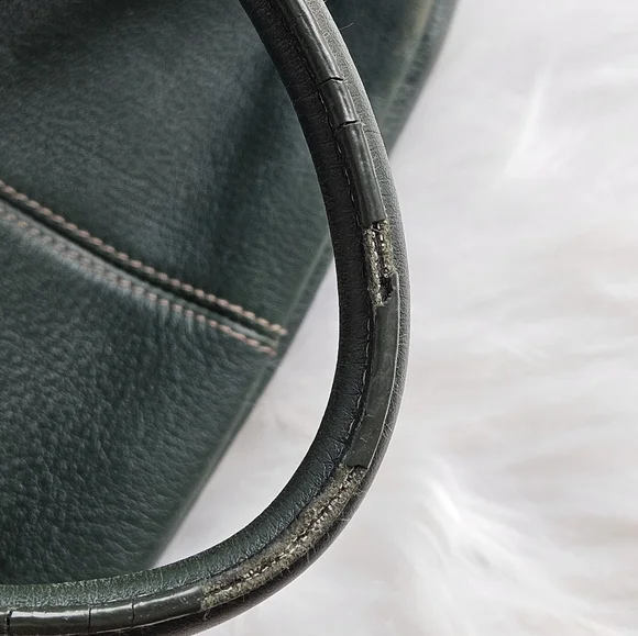 Tignanello Hunter Green Leather Satchel Bag – Silver Hardware – Classic Style - Picture 12 of 16